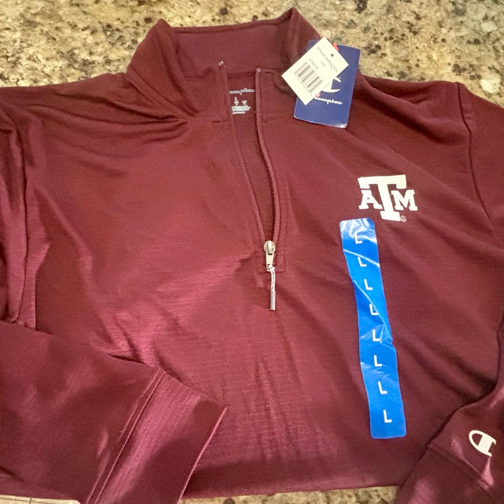 NWT Texas A&M Aggies pullover size large
